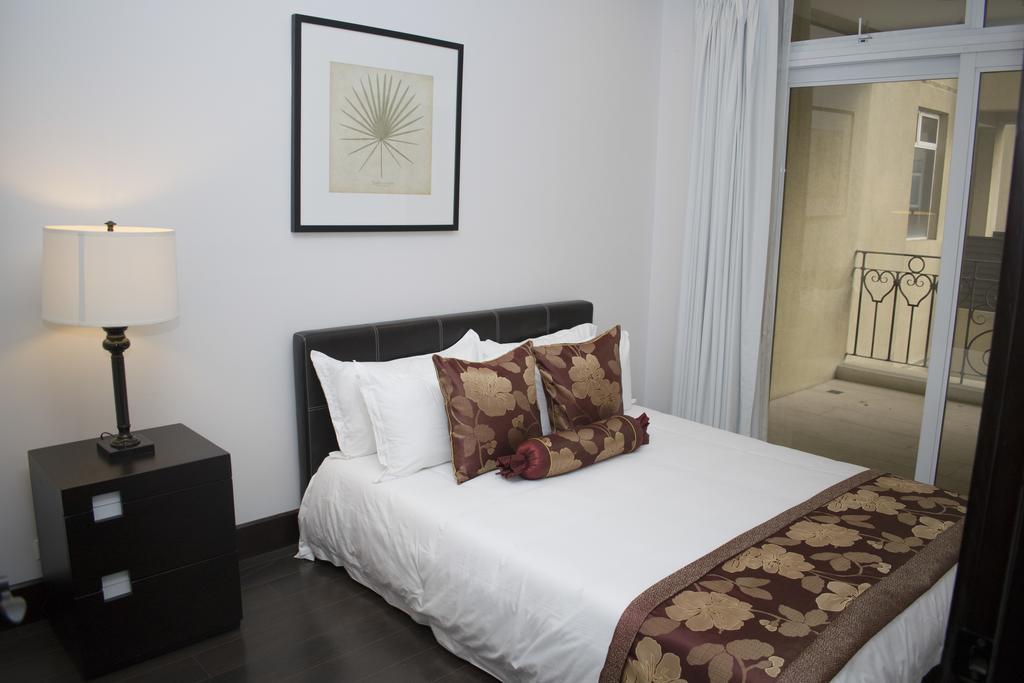 Torres Del Lago Suites And Apartments Сан Хосе Екстериор снимка
