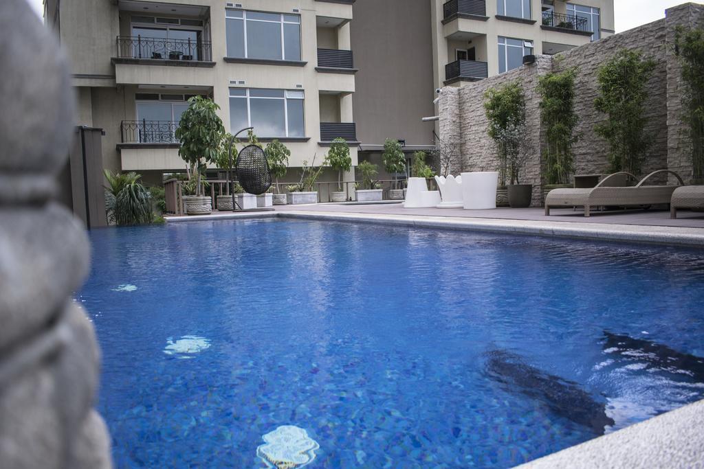 Torres Del Lago Suites And Apartments Сан Хосе Екстериор снимка