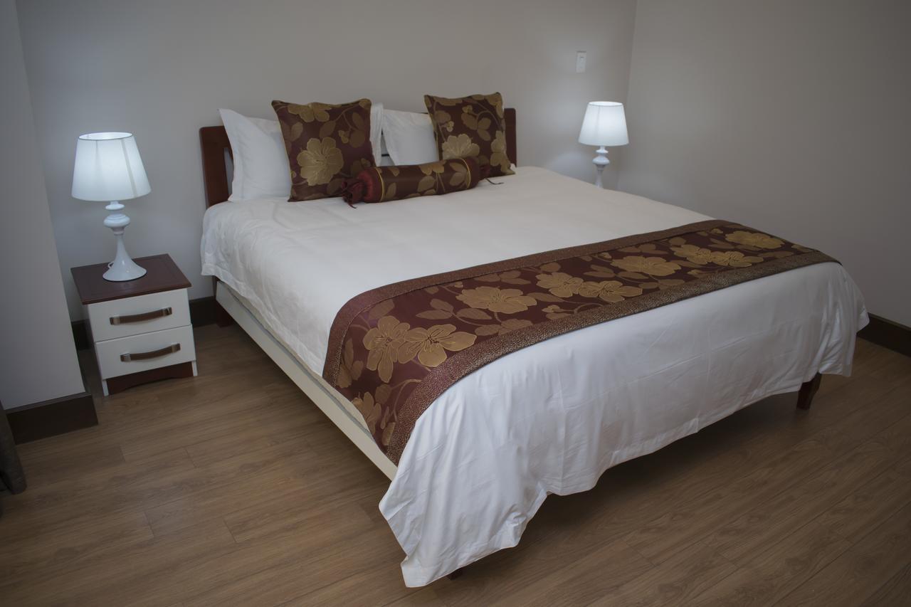 Torres Del Lago Suites And Apartments Сан Хосе Екстериор снимка